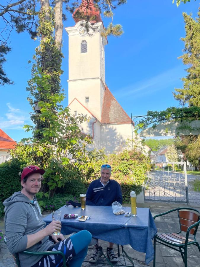 Hotel - Landgasthof Winklehner Sankt Pantaleon  Kültér fotó